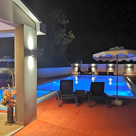 Platoni Elite Hotel 4*